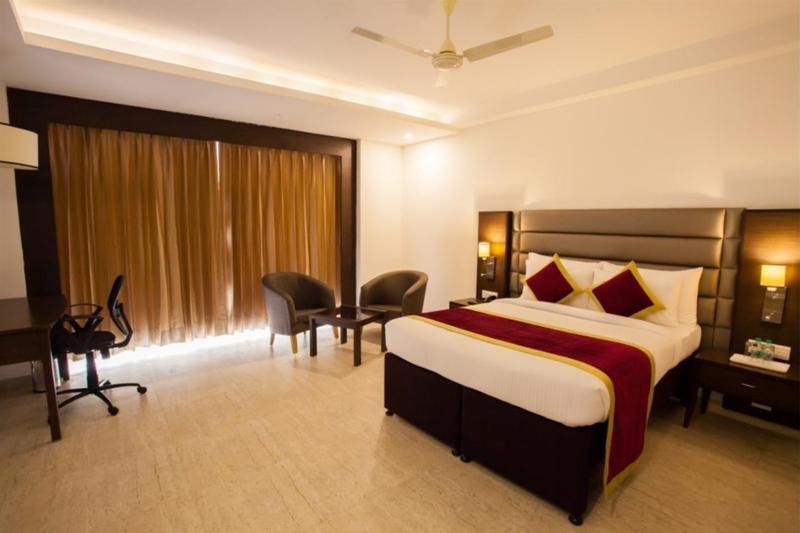 Hotel Velvet Clarks Exotica Zirakpur Exterior foto